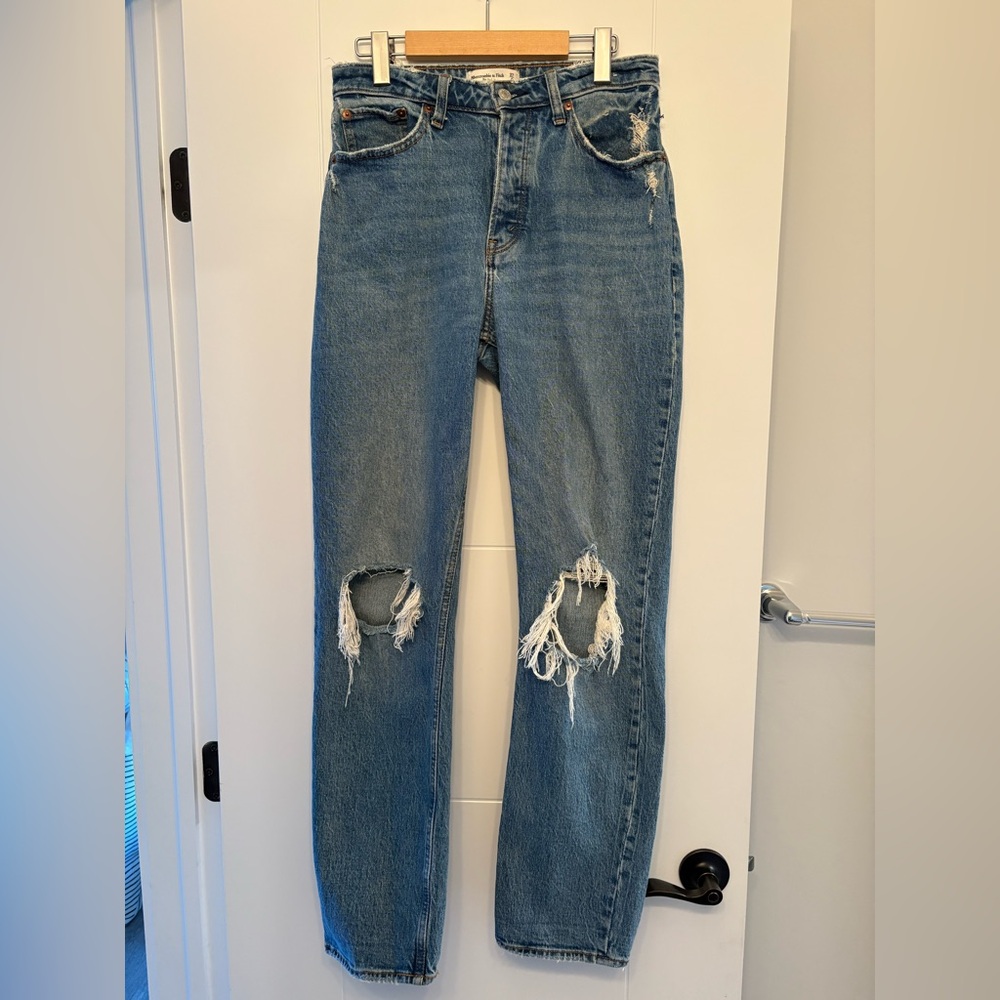 Abercrombie & Fitch- The Dad High Rise